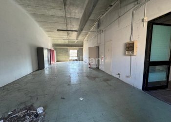 VENDESI CAPANNONE ZONA FOLLO - CAP03 -  (10).jpeg - Capannone La Spezia - foto 9