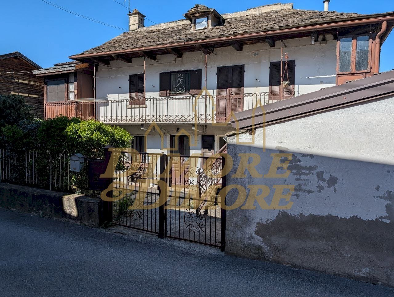 esterno copertina.jpg - Villa Beura-Cardezza - photo 1
