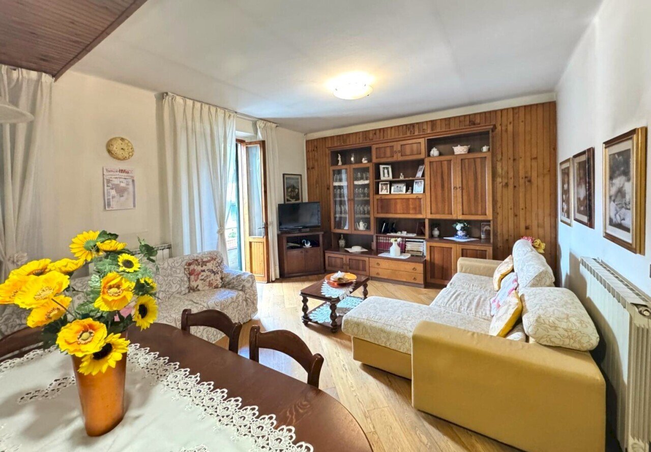 sala - Appartamento Via dell'Appennino, Vernio - foto 1