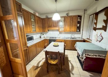 cucina - Four-room apartment Via dell'Appennino, Vernio - photo 8
