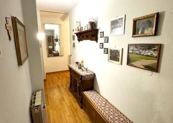 corridoio - Four-room apartment Via dell'Appennino, Vernio - photo 10