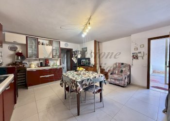 photo_2_2026-04-18_11-20-32.jpg - Four-room apartment Via Lago di Garda, Rosignano Marittimo - photo 1