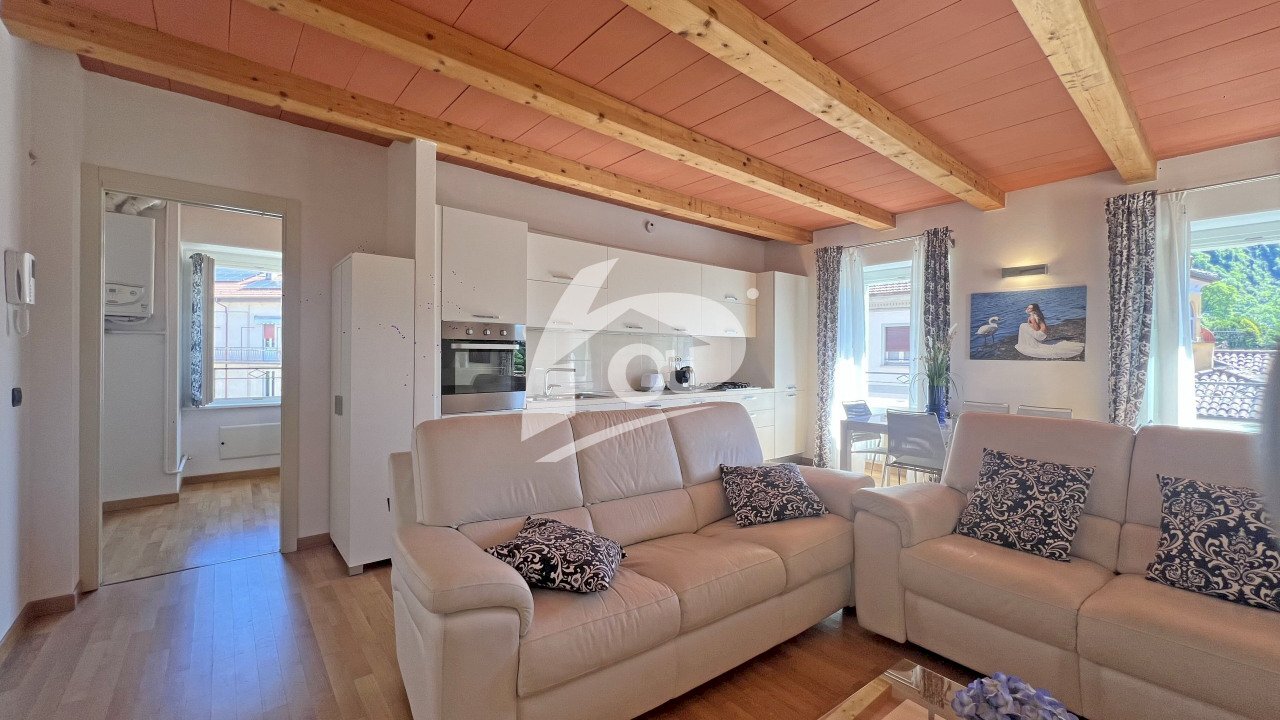 sala - Three-room apartment Via Roma 3, Laveno-Mombello - photo 3