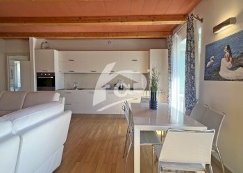 zona pranzo - Three-room apartment Via Roma 3, Laveno-Mombello - photo 8