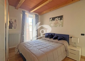 camera da letto - Three-room apartment Via Roma 3, Laveno-Mombello - photo 17