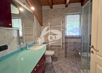 bagno - Three-room apartment Via Giuseppe Garibaldi 30, Cittiglio - photo 11