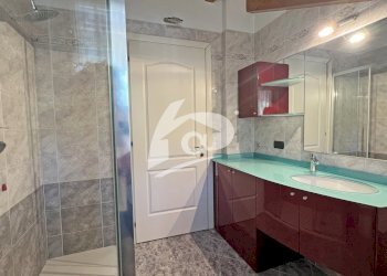 bagno - Three-room apartment Via Giuseppe Garibaldi 30, Cittiglio - photo 12