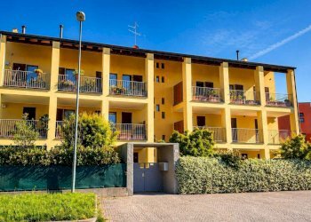 Four-room apartment Vimercate - photo 1