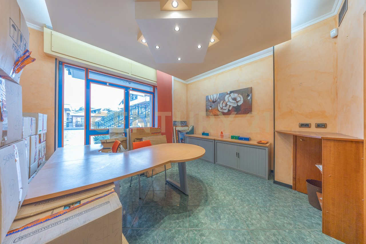 8.jpg - Ufficio Via Claudio Villa 81, Roma - foto 3