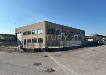 esterno 1 - Locale Commerciale Via Caduti sul Lavoro 23, Isola della Scala - foto 4