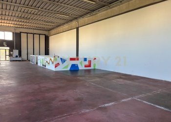 foto interne 2 - Locale Commerciale Via Caduti sul Lavoro 23, Isola della Scala - foto 14