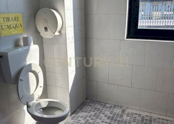 foto bagno 1 - Locale Commerciale Via Caduti sul Lavoro 23, Isola della Scala - foto 18