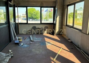 foto ufficio 3 - Locale Commerciale Via Caduti sul Lavoro 23, Isola della Scala - foto 22