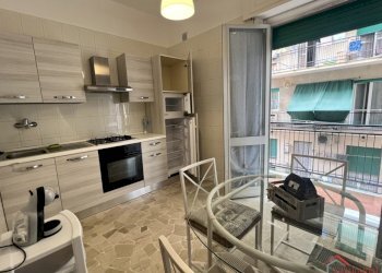 2.1 cucina.jpg - Appartamento VIA GIACOMO PUCCINI 17A, Genova (zona Sestri Ponente) - foto 1