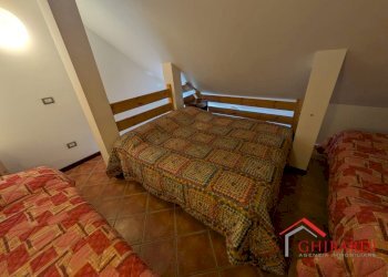 4.1 Camera superiore.jpeg - Apartment Via Corona Boreale, Frabosa Sottana - photo 8