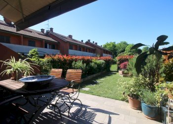 Giardino di proprietà - Terraced Villa Via Somaini 3, San Fermo della Battaglia - photo 3