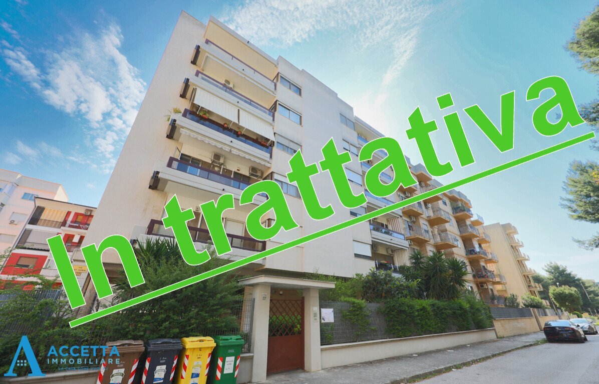 13081 - Four-room apartment Via Lago Trasimeno 27, Taranto - photo 2
