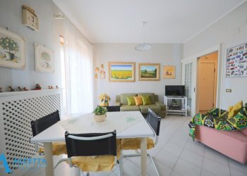 cucina - Appartamento Via Lago Trasimeno 27, Taranto - foto 10