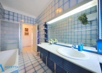 bagno - Appartamento Via Lago Trasimeno 27, Taranto - foto 18