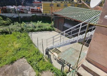 giardino - terrazzo (2).jpeg - Apartment Via Martiri della Libertà 225, Campomorone - photo 3