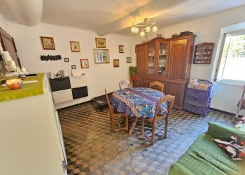 soggiorno (3).jpeg - Apartment Via Martiri della Libertà 225, Campomorone - photo 8