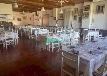 PHOTO-2026-04-07-13-26-35 3.jpg - Stable - Palace Via Antonio Seppilli, Ravenna - photo 4