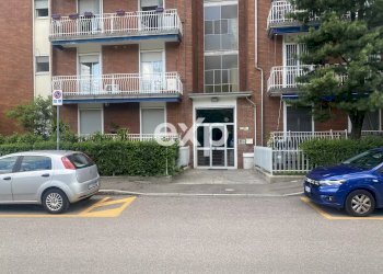 Three-room apartment Via Asiago, Baranzate - photo 1