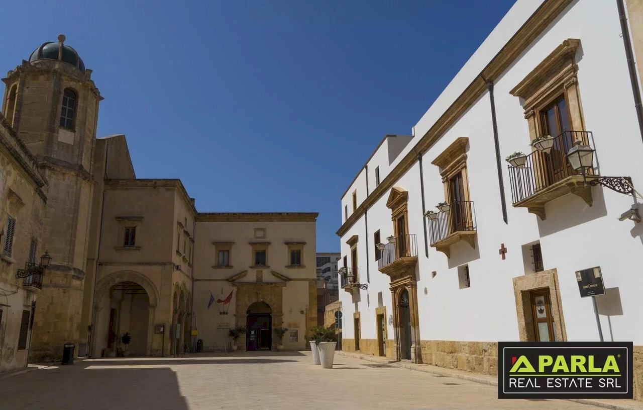 Historic Residence Piazza del Carmine, Marsala - photo 1