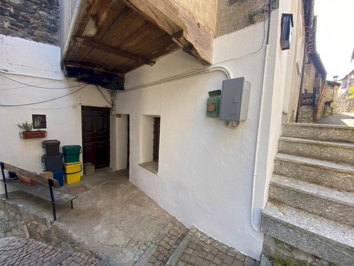 Three-room apartment Frazione Chataignére 22, Challand-Saint-Victor - photo 2