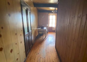 Three-room apartment Frazione Chataignére 22, Challand-Saint-Victor - photo 8