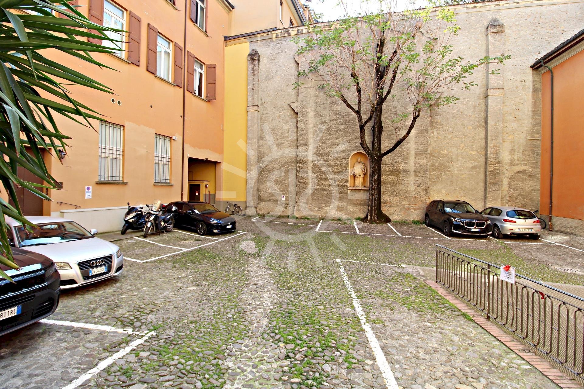 Bilocale Bologna (zona Centro Storico) - foto 1