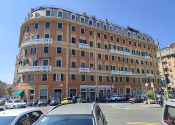 Quadrilocale Piazza Terralba, 2, Genova (zona San Fruttuoso) - foto 1