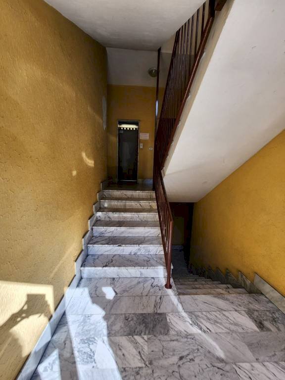 Three-room apartment Torino (neighborhood Mirafiori Sud) - photo 2