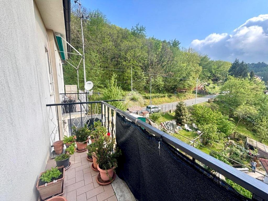 Three-room apartment Via 8 Marzo, Sant'Olcese - photo 1