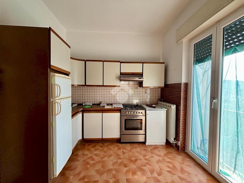 Three-room apartment Via 8 Marzo, Sant'Olcese - photo 3