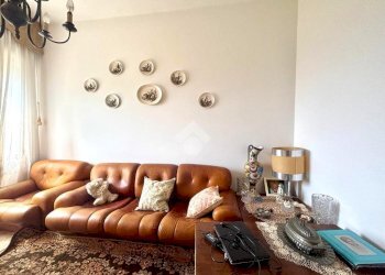 Three-room apartment Via 8 Marzo, Sant'Olcese - photo 3
