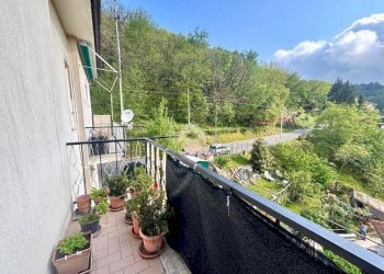 Three-room apartment Via 8 Marzo, Sant'Olcese - photo 6