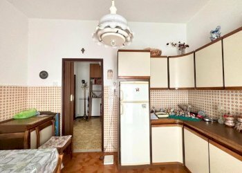 Three-room apartment Via 8 Marzo, Sant'Olcese - photo 7