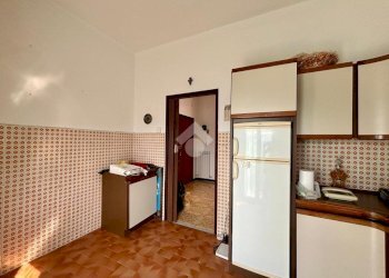 Three-room apartment Via 8 Marzo, Sant'Olcese - photo 7