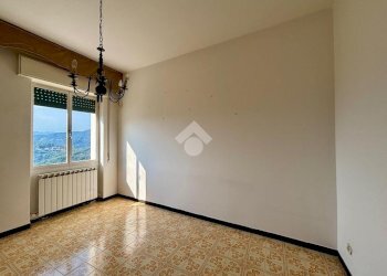Three-room apartment Via 8 Marzo, Sant'Olcese - photo 10