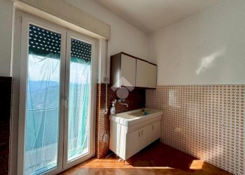 Three-room apartment Via 8 Marzo, Sant'Olcese - photo 11