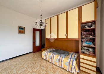 Three-room apartment Via 8 Marzo, Sant'Olcese - photo 13