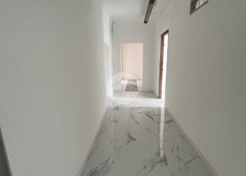 Quadrilocale Via G. Guibert, Caselle Torinese - foto 9