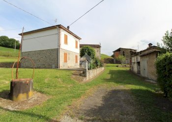 Rustic Via Casteldaldo, Carpineti - photo 1