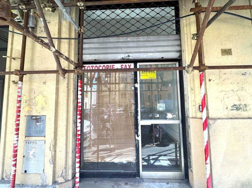 Shop via Odessa, Genova (neighborhood Foce) - photo 3