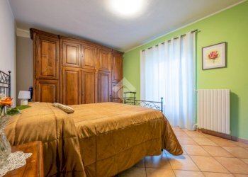 Portion of a house Via Caporgno, Envie - photo 18