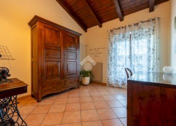 Portion of a house Via Caporgno, Envie - photo 22