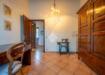 Portion of a house Via Caporgno, Envie - photo 23