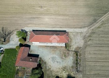 Independent house Via Barge, Revello - photo 14