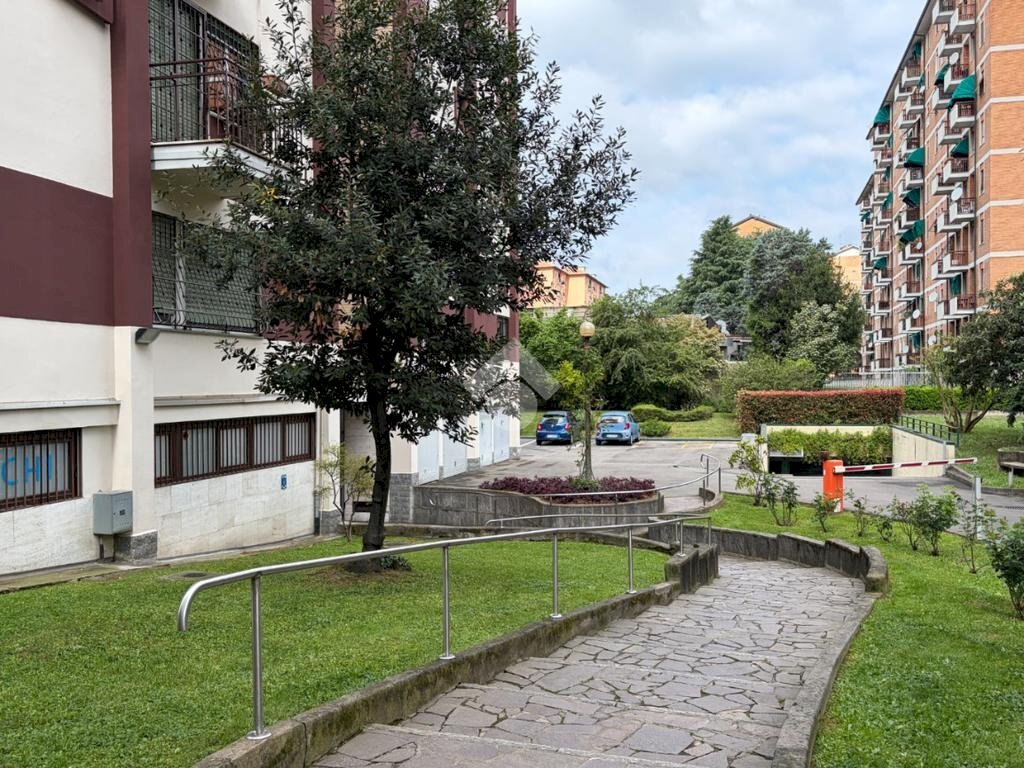 Box Via Venezuela, Milano (zona Gallaratese) - foto 2